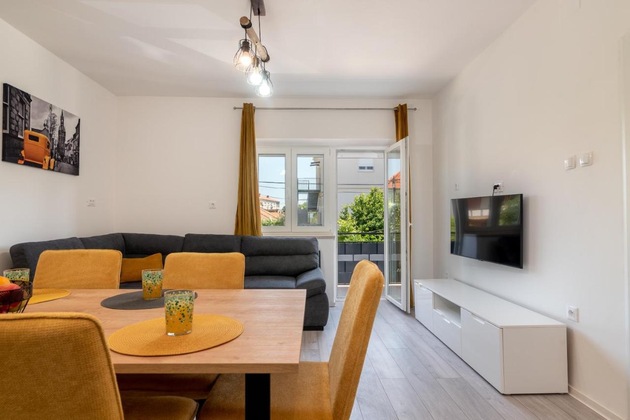 Apartman Galeb Trogir Eksteriør billede