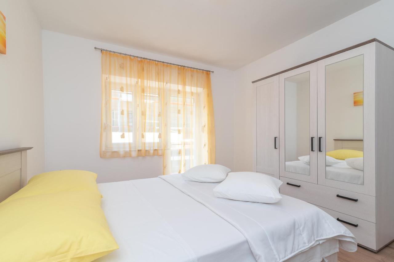 Apartman Galeb Trogir Eksteriør billede