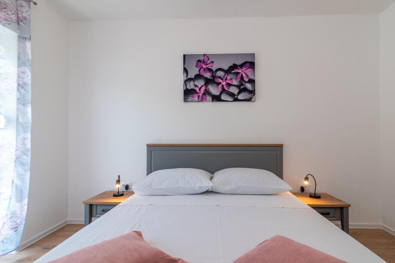 Apartman Galeb Trogir Eksteriør billede