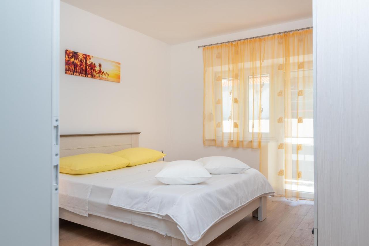 Apartman Galeb Trogir Eksteriør billede